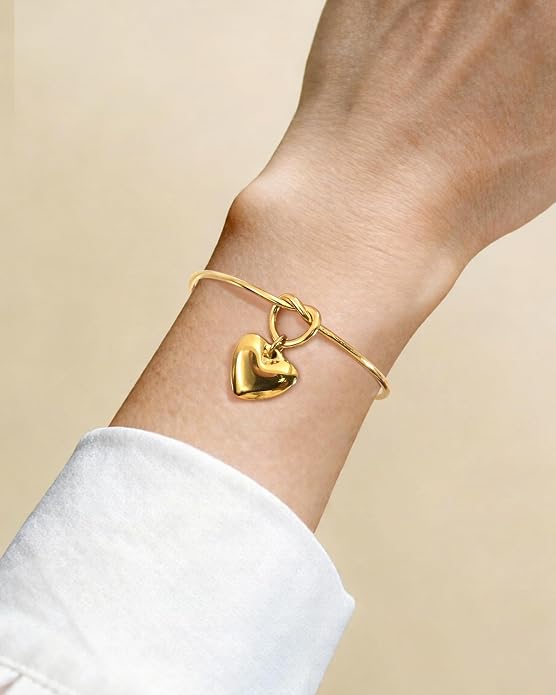 Dainty Infinity Knot Bracelet